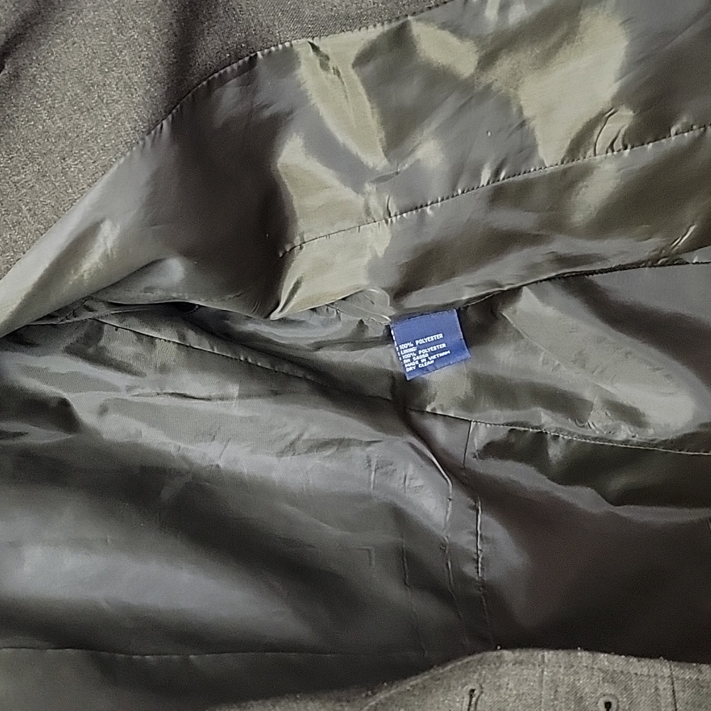 Evan-Picone olive green suit jacket 6p. Super cute. - Picture 6 of 9